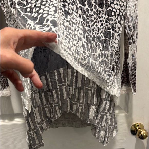 Black and Pink Asymmetrical Blouse with Relaxed Fit - Picture 8 of 11